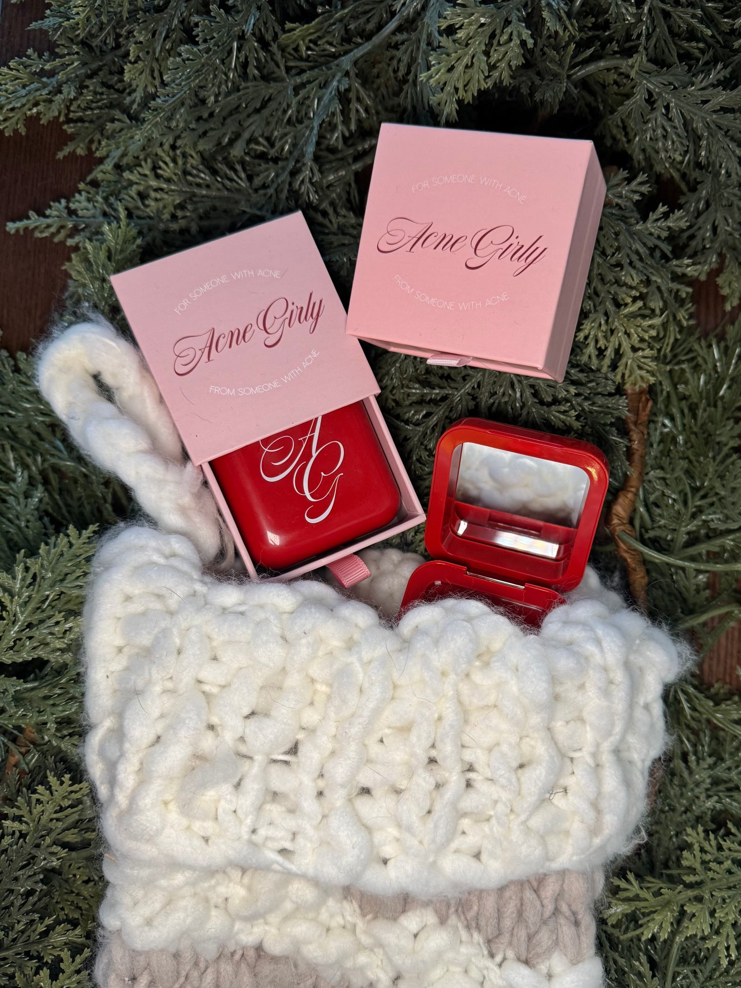 Meet Dottie — The Refillable Hydrocolloid Pimple Patch (24 patches)